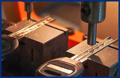 Advantage Locksmith Store North Miami Beach, FL 305-744-5815 - 10-copy-key